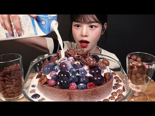 SUB)Chocolate Cake Covered in Milk! Maltesers, Chocolate Dessert, Fruit ASMR