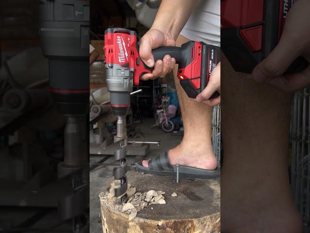 cưa gỗ khoan gỗ cứng nặng quá