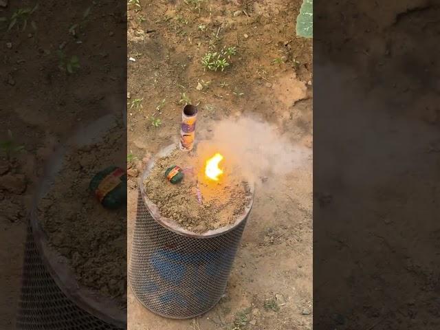 bijli bomb vs sutli bomb #fireworks #dewalispecial #creker  #bomb #pataka #happydiwali #ytshorts