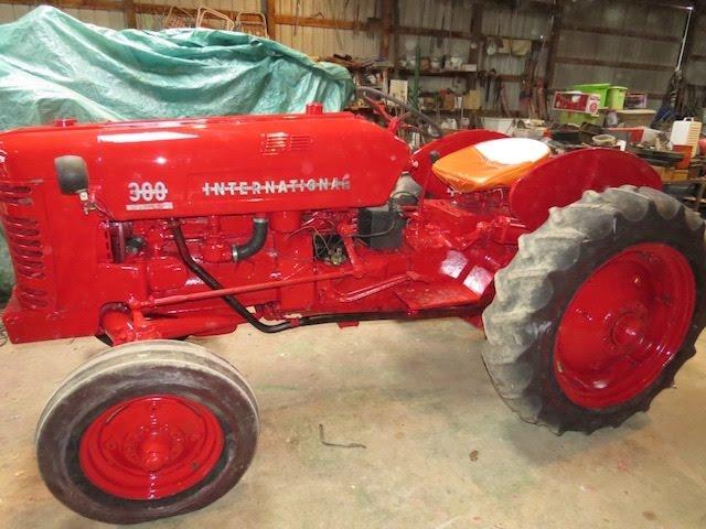 International 300 Utility Tractor w/2 Pt. Fast! Online Auction Only!