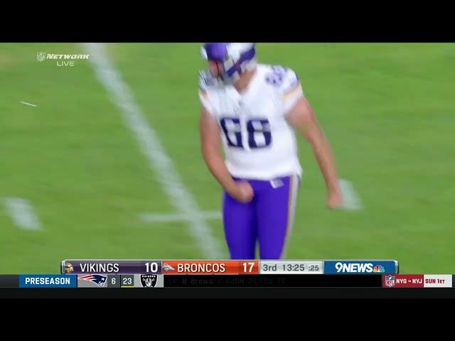 Ryan Wright INCREDIBLE 69 yard punt