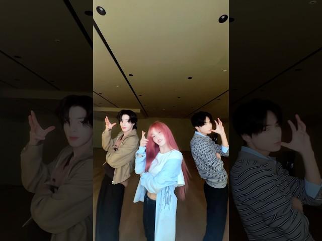 𝑺𝒘𝒆𝒆𝒕 𝒔𝒘𝒆𝒆𝒕 𝒔𝒘𝒆𝒆𝒕 #EN_Daydream #IROHA #이로하 #ILLIT #아일릿 #JAKE #JAY #ENHYPEN