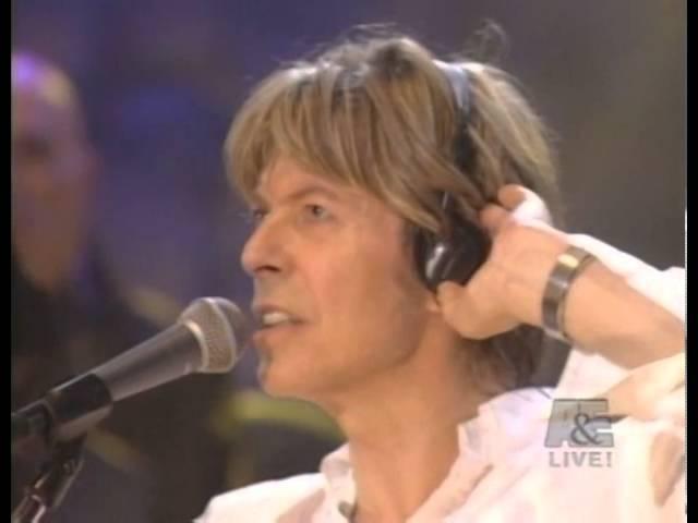 David Bowie – Sound And Vision (A&E Live By Request 2002)