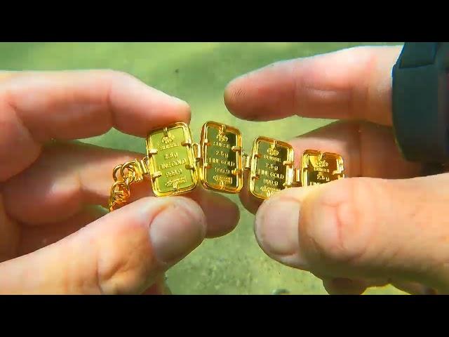 Diver's DISCOVER $1,000's of BURIED 24k SUISSE GOLD BARS