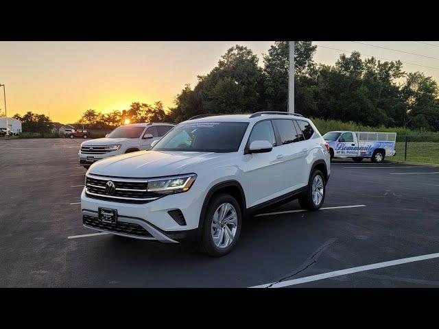 Differences between 2023 VW Atlas SE  and 2023 VW Atlas SE w/Technology