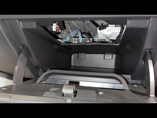 Dacia Duster II Sound Tuning mit der neuen Mosconi Gladen Atomo 4 + Pico 2 + ATM + Info