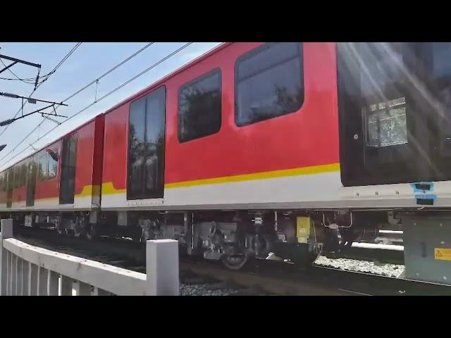 Hop on because the real car for our Bogotá Metro has arrived.