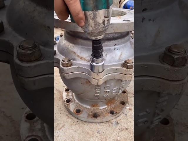 Magnetic Pivot Drill Bit Holder – The Must-Have Tool for DIYers!