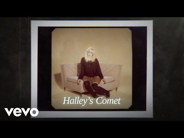 Billie Eilish - Halley’s Comet (Official Lyric Video)