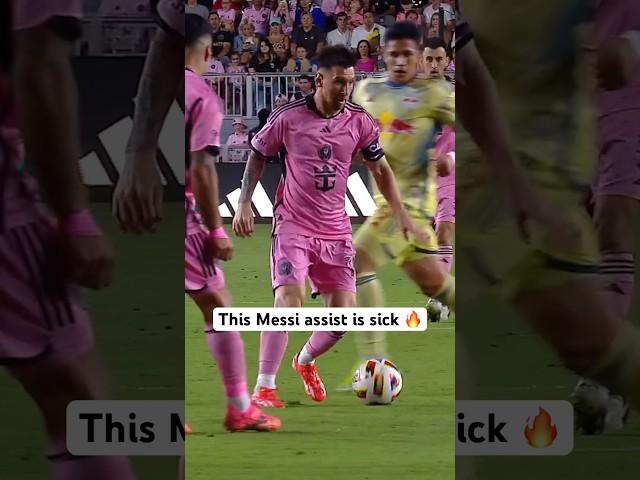This Angle of Messi’s Assist is Crazy!  #soccer #pass