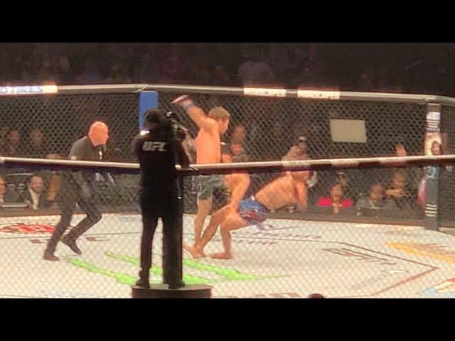 Jake Gyllenhaal Lands Flying Knee Knockout at￼ UFC 285!