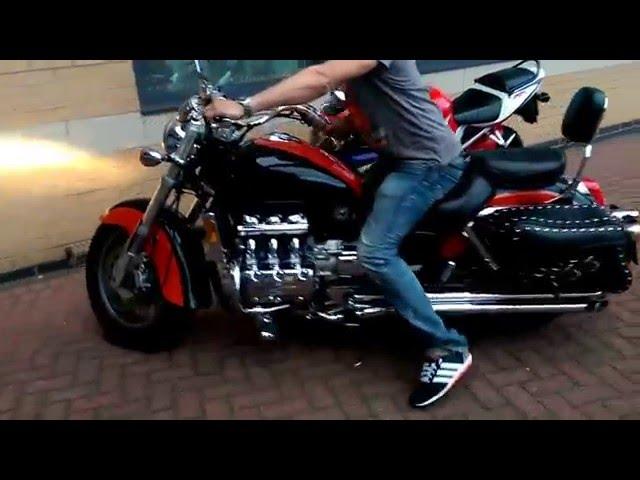 Honda Valkyrie - Cobra exhaust sound without bafflers