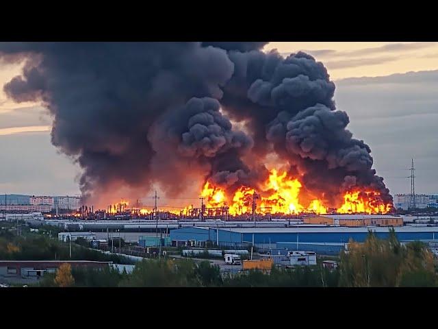 1 MINUTE AGO! russia's largest oil terminal in crimea city BLOWN UP by British STORM SHADOW missile