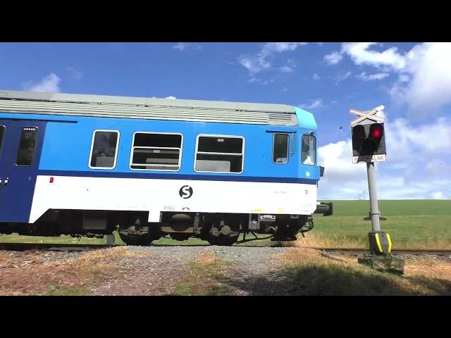 Železniční přejezd/Railroad crossing Nová Paka-Valdov #2