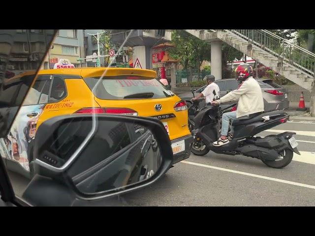 台北的車真的超多…