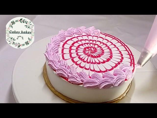 Easy tips for cream cakes#cream cakes decorations hacks by ummay bilal#cakeybakeybyummaybilal