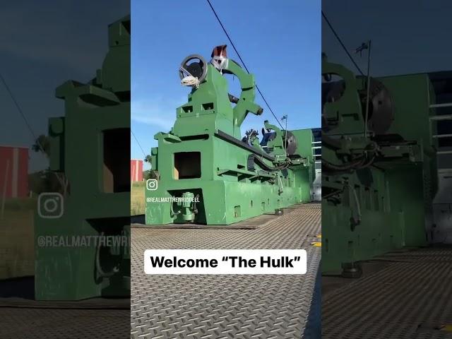 It weighs 11 tonnes  #lathemachine #machinist #machineshoplife #monster #lathe #thehulk #smash