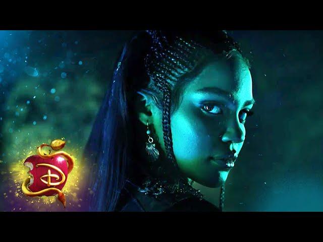 Uma is Back! | Descendants 3