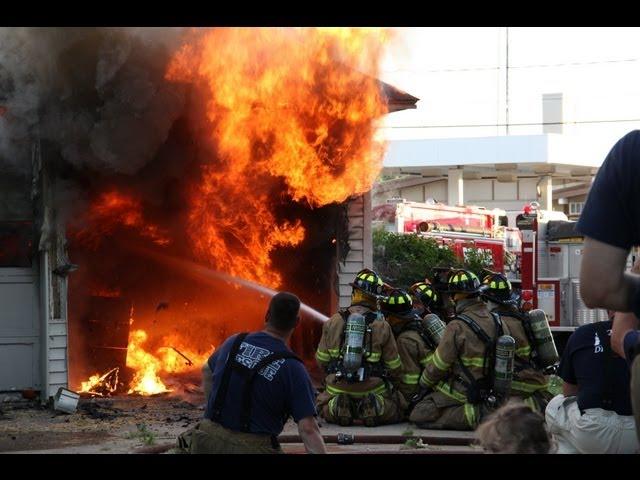 GTFD8215 - TRAINING BURN Garage Fire