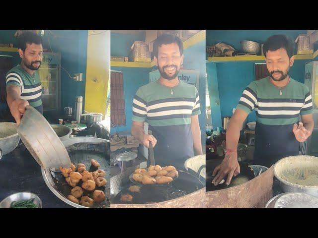 Street Style Medu Vada Preparation in Odisha  || Popular Street Food of India || Kendrapada Food