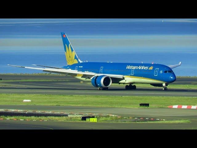 Vietnam Airlines Boeing 787-9 Dreamliner Landing at Sydney Airport | VN-A870