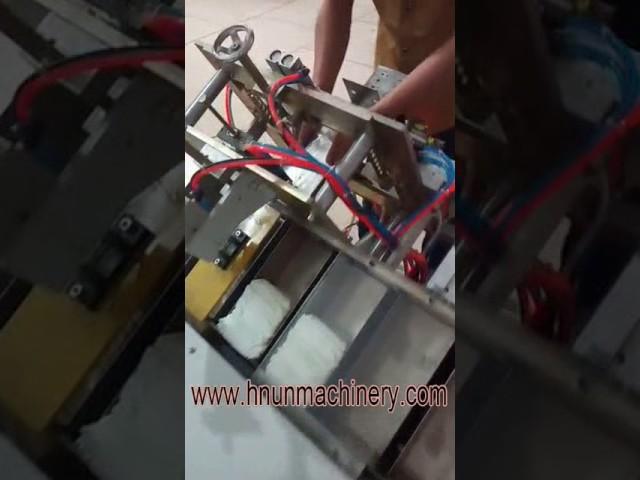 full automatic baby diapers packing machine