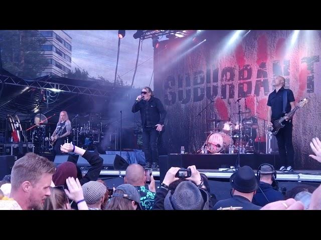 Suburban Tribe - Perfect Dark (live @ Ratinanniemen festivaalipuisto, Tampere) HD