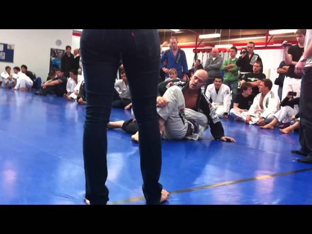 Kit Dale vs Julian Gonzalez 2011 bjj dominance tournament