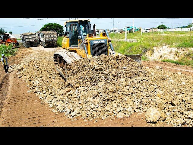 Wonderful Strong SHANTUI DH17c2 Dozer pushing rock, sand with Heavy Dump Trucks filling new project