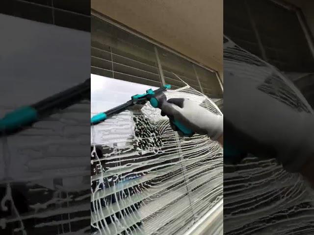 Happy Monday, Window Cleaners!