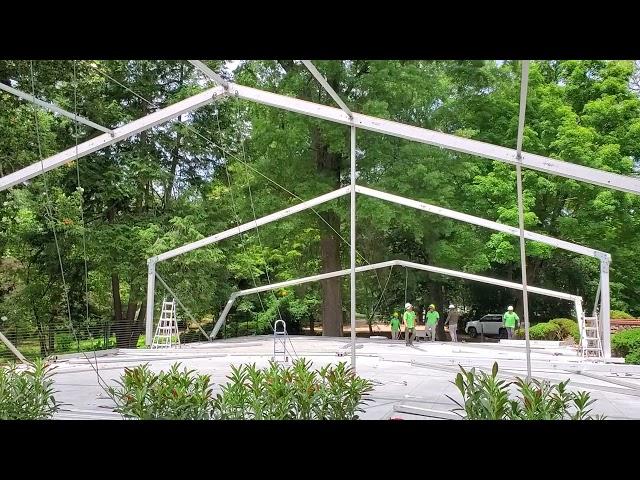Losberger structure - raising an arch with pulleys