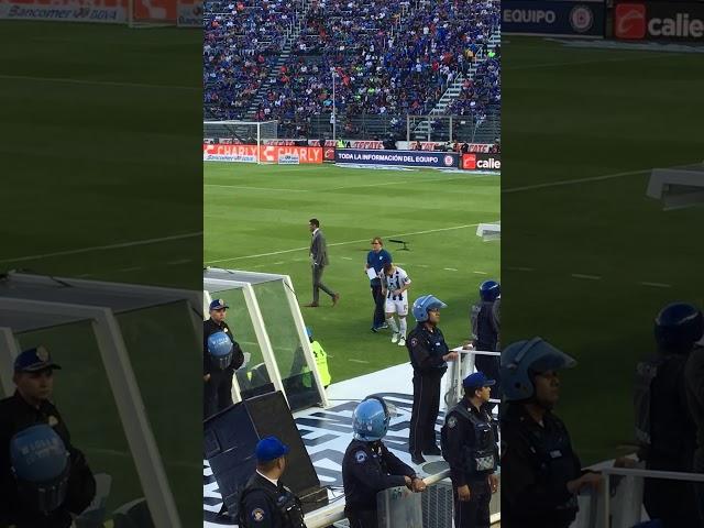 Chaco Giménez es recibido con amor en el Estadio Azul