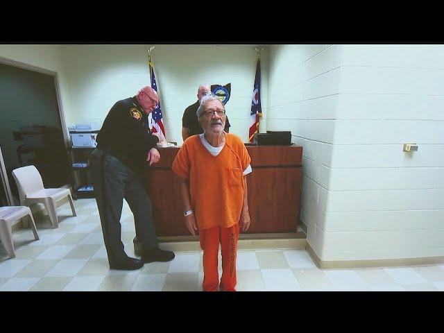 Accused elderly bank robber tells judge he only has social security