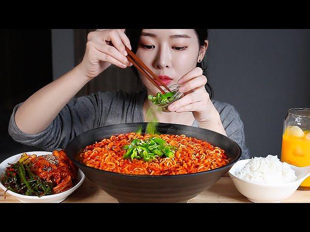 ASMR THE SPICIEST KOREAN RAMEN NOODLE SOUP (9,413 SHU) MUKBANG Eating Show