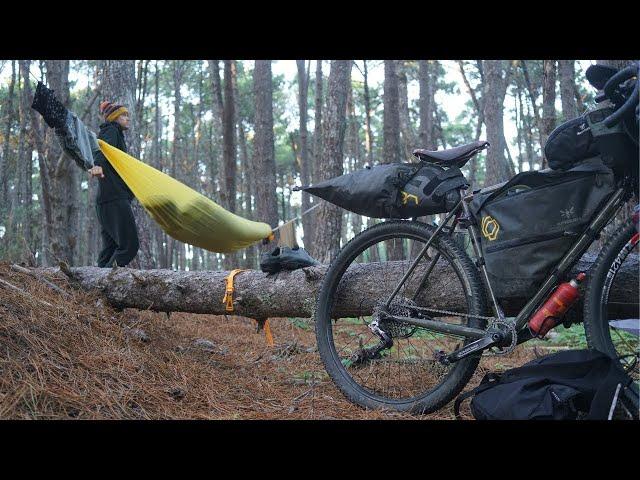 A hammock, a bike and a camera: Bikepacking New Zealand