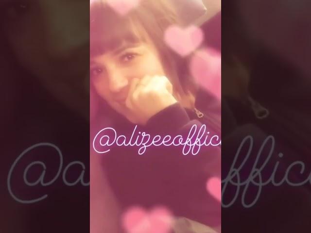 Alizee - Shorts Beatifull Moment Magic