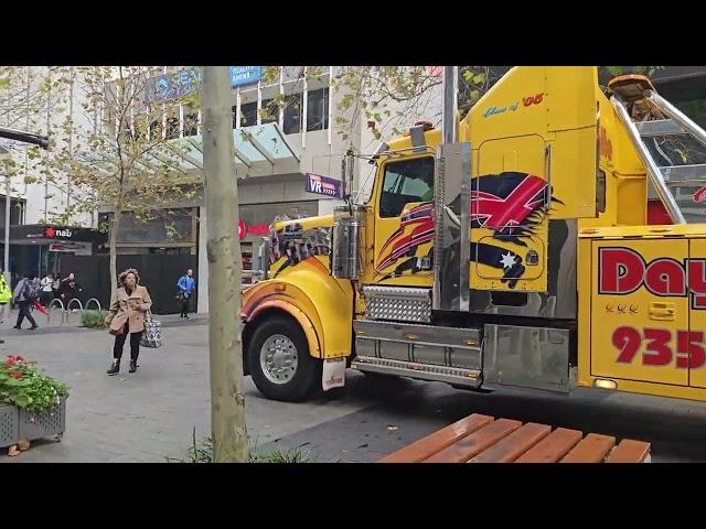 Truck vs Bollards Murray St Mall, Perth Australia 2nd August 2024 Daynite tow truck to the rescue