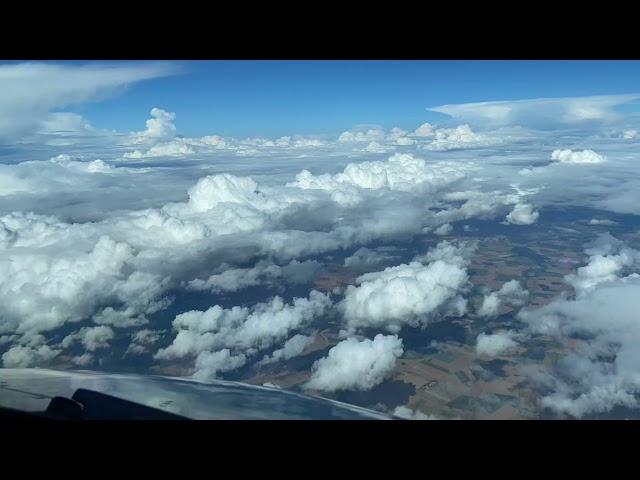 Cockpit view - LFPO Paris Orly approach timelapse