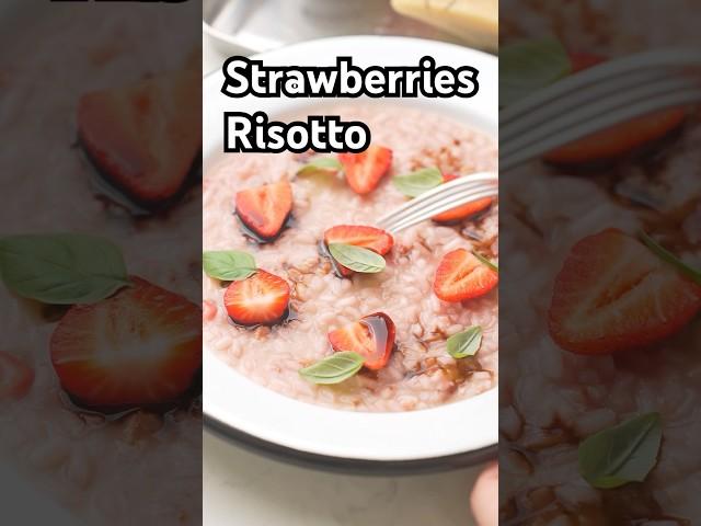 Strawberries risotto is fine but pineapple pizza is a crime - full recipe in description #shorts