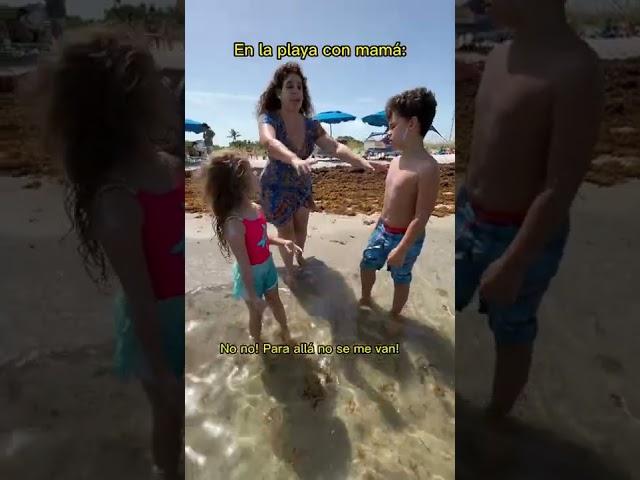 Cuando vas a la playa con mamá vs papá *no se preocupen Lorenzo sabe nadar *