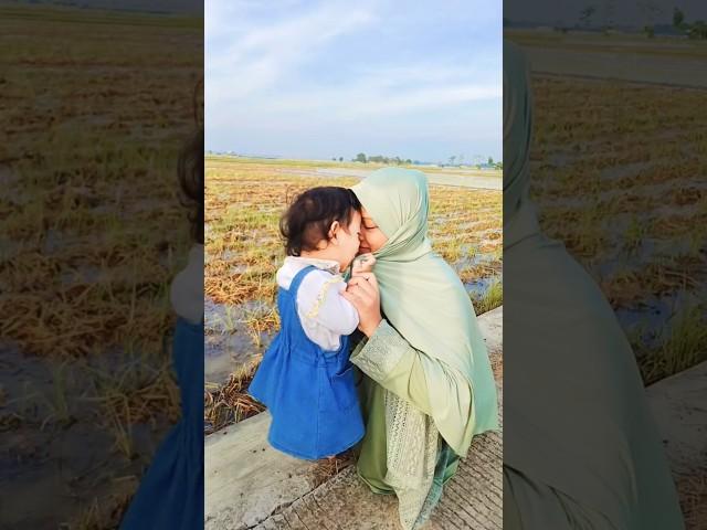 SYAIMA GIGIT UMMAH #viralvideos #baby #bayivlog #cute #lucu