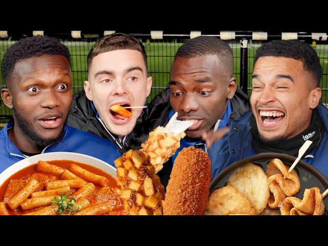 English Footballers try Korean Street Food for the first time!