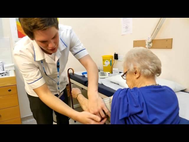 A career in the NHS as a healthcare assistant