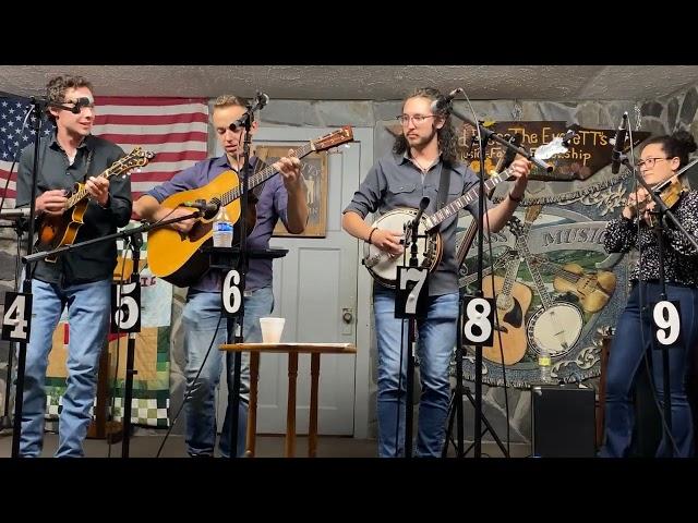 Dave Adkins Band with the Tony Rice hit "Temperance Reel," Live at Everett's Music Barn