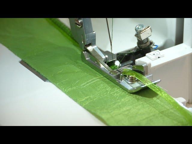 Tutorial: nähen mit dem BERNINA Overlocker-Standardfuss mit Band- und Kordelführung