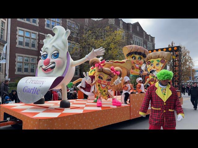 2024 Toronto Santa Claus Parade - Watch The Full Video [4K] Here! 