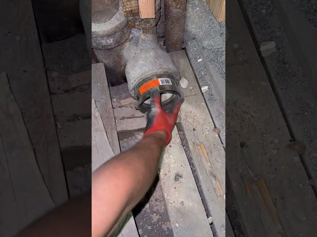 Re-piping a toilet in NYC #plumbing #disaster