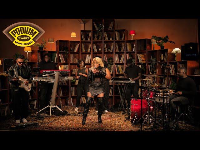 I AM AISHA | Podium ZWART: Unplugged S4