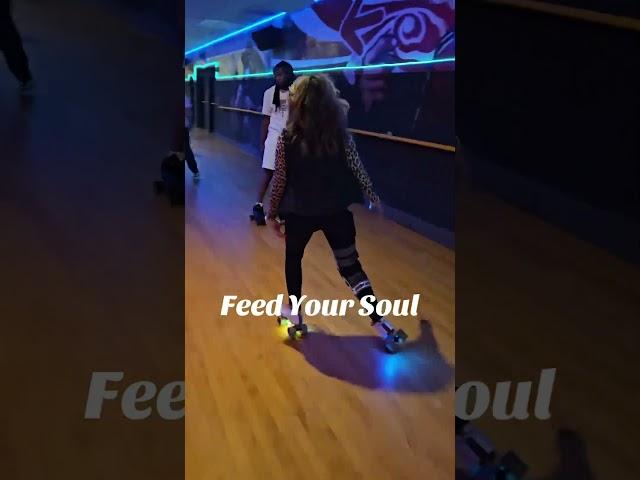 Angie “Creeping” and rolling #feedyoursoul #rollerskating