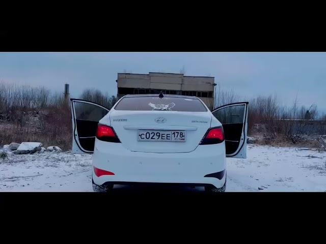 |Белый Hyundai Solaris|